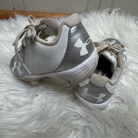 Under Armour Lead off baseball cleats youth size 11 - Picture 3 of 13
